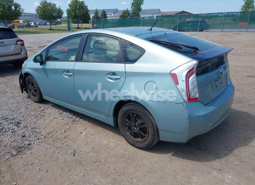 Photo 3 of 2013 Toyota Prius TWO (VIN JTDKN3DU4D5692877)