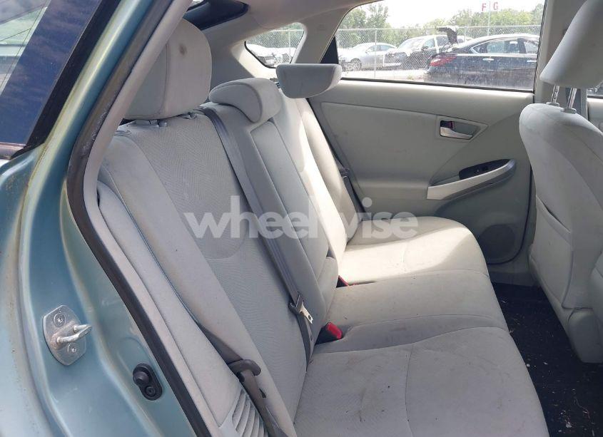 Photo 8 of 2013 Toyota Prius TWO (VIN JTDKN3DU4D5692877)