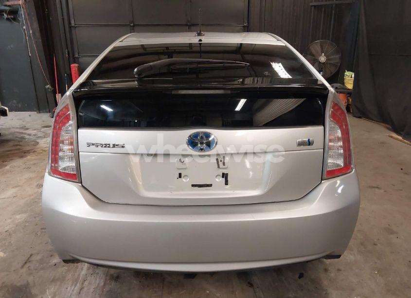 Photo 16 of 2014 Toyota Prius THREE (VIN JTDKN3DU4E0388091)