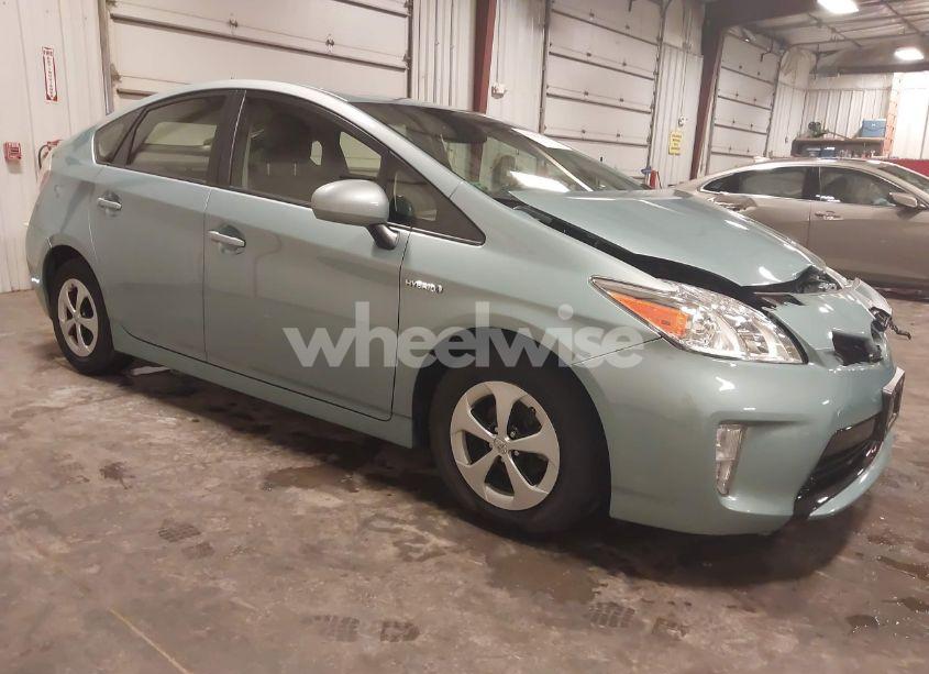2014 Toyota Prius FIVE/FOUR/THREE/TWO (VIN JTDKN3DU4E1744713) main photo