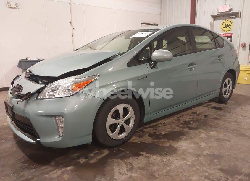 Photo 2 of 2014 Toyota Prius FIVE/FOUR/THREE/TWO (VIN JTDKN3DU4E1744713)