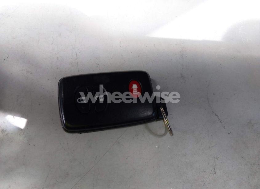 Photo 11 of 2014 Toyota Prius TWO (VIN JTDKN3DU4E1771927)