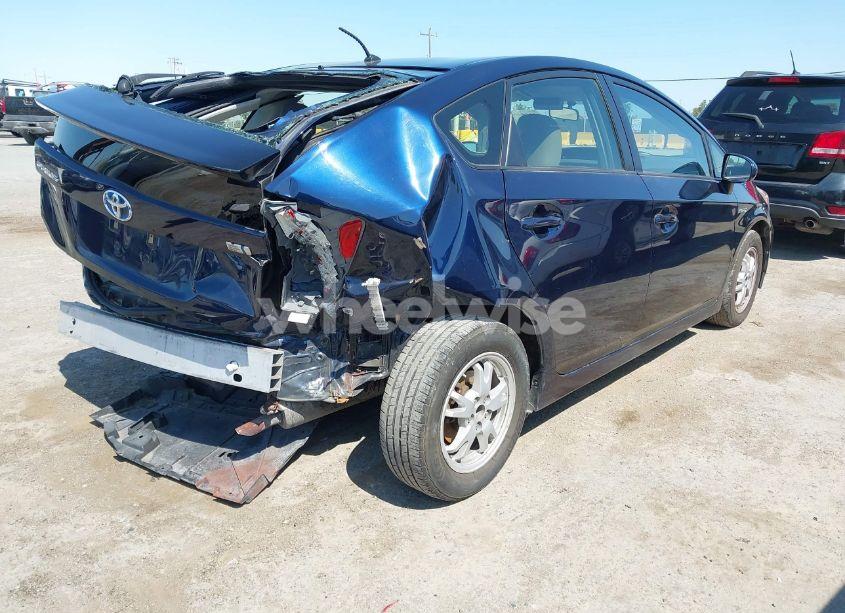 Photo 4 of 2015 Toyota Prius TWO (VIN JTDKN3DU4F0453555)