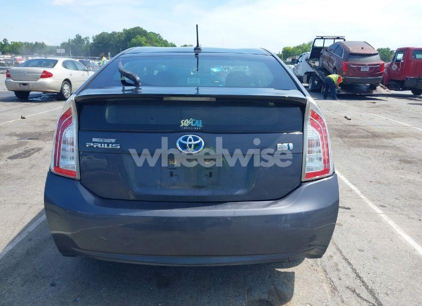 Photo 16 of 2015 Toyota Prius THREE (VIN JTDKN3DU4F2004333)