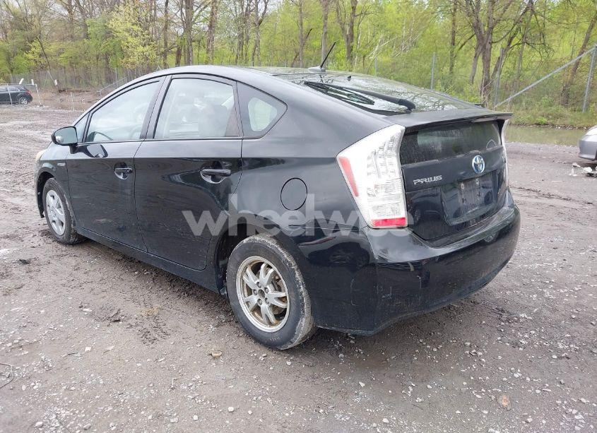 Photo 3 of 2010 Toyota Prius II (VIN JTDKN3DU5A0002787)