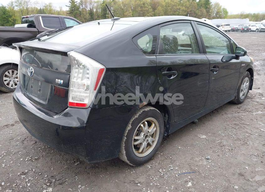 Photo 4 of 2010 Toyota Prius II (VIN JTDKN3DU5A0002787)