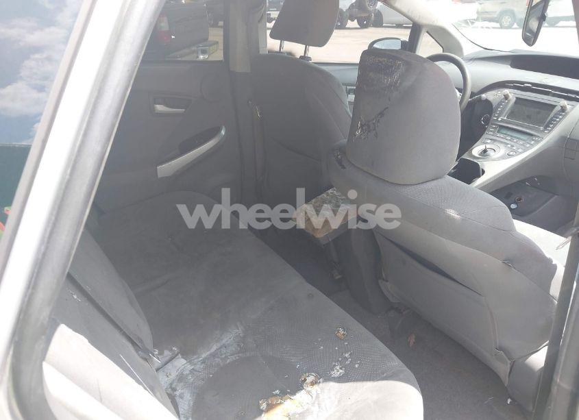 Photo 12 of 2010 Toyota Prius III (VIN JTDKN3DU5A0090370)