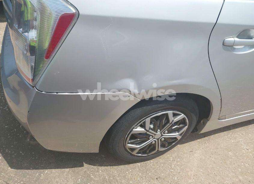 Photo 14 of 2010 Toyota Prius III (VIN JTDKN3DU5A0090370)