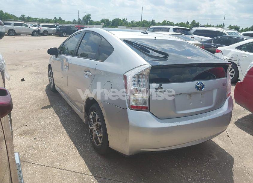 Photo 3 of 2010 Toyota Prius III (VIN JTDKN3DU5A0090370)