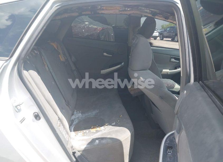 Photo 8 of 2010 Toyota Prius III (VIN JTDKN3DU5A0090370)