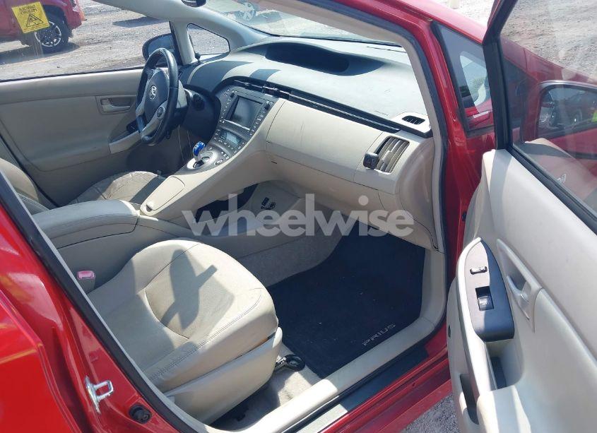 Photo 5 of 2010 Toyota Prius IV (VIN JTDKN3DU5A0165942)