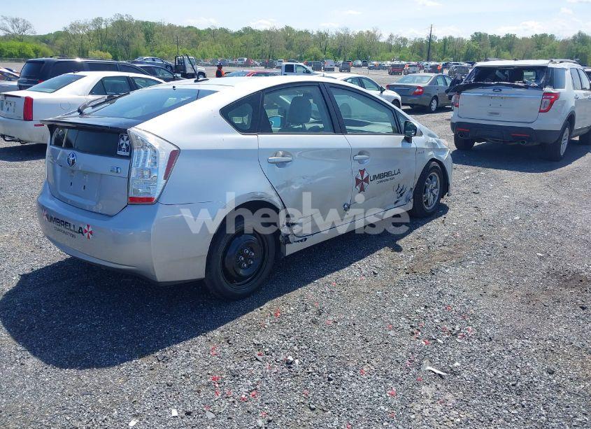 Photo 4 of 2010 Toyota Prius IV (VIN JTDKN3DU5A0181199)
