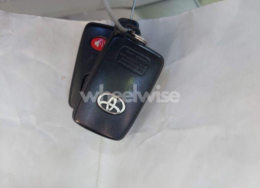 Photo 11 of 2010 Toyota Prius I/II/III/IV/V (VIN JTDKN3DU5A0221183)