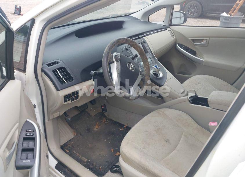 Photo 16 of 2010 Toyota Prius III (VIN JTDKN3DU5A1246806)