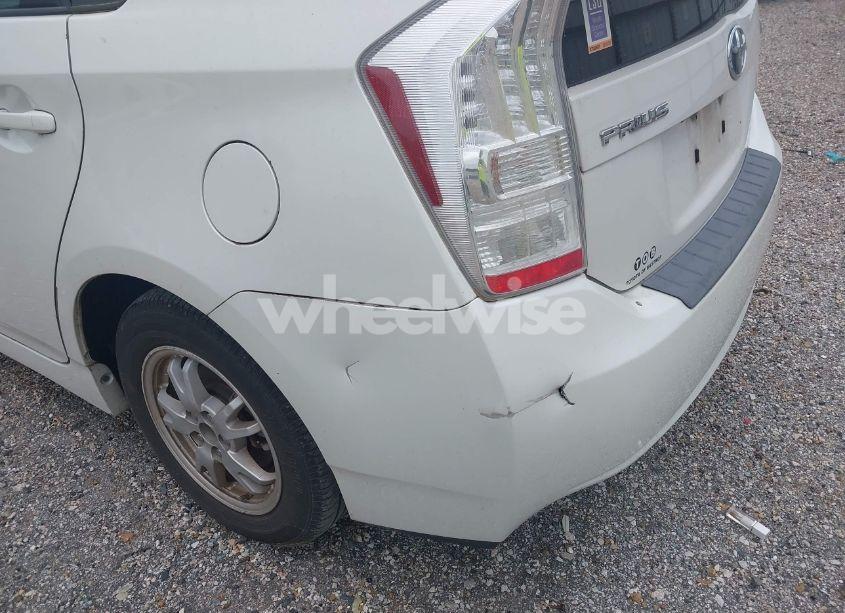 Photo 6 of 2010 Toyota Prius III (VIN JTDKN3DU5A1246806)