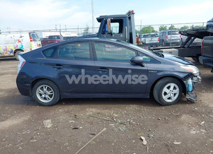 Photo 13 of 2010 Toyota Prius II (VIN JTDKN3DU5A1306583)