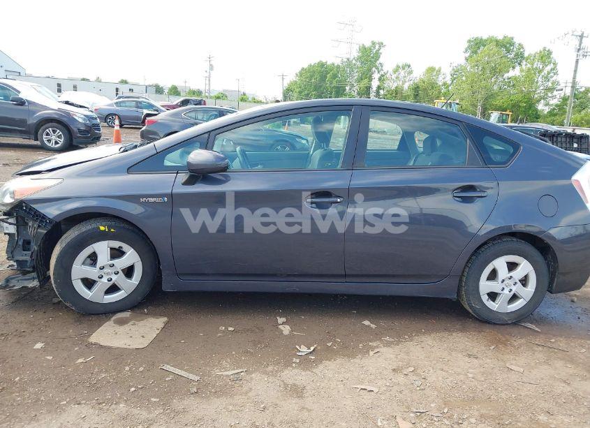 Photo 14 of 2010 Toyota Prius II (VIN JTDKN3DU5A1306583)