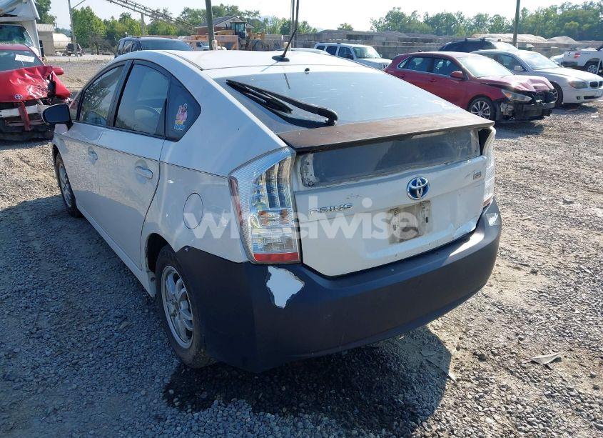 Photo 3 of 2011 Toyota Prius TWO (VIN JTDKN3DU5B0323780)