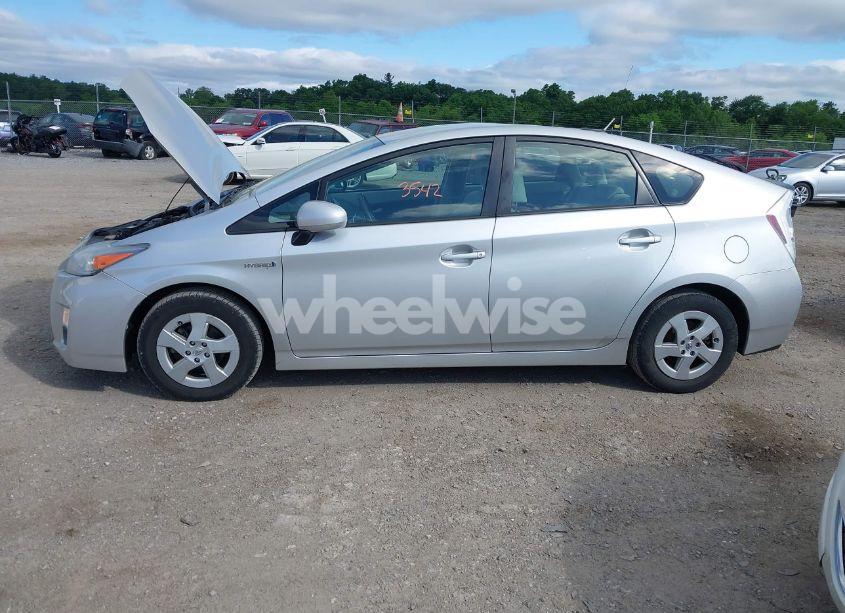 Photo 14 of 2011 Toyota Prius TWO (VIN JTDKN3DU5B1368583)