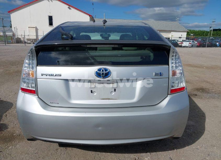 Photo 16 of 2011 Toyota Prius TWO (VIN JTDKN3DU5B1368583)
