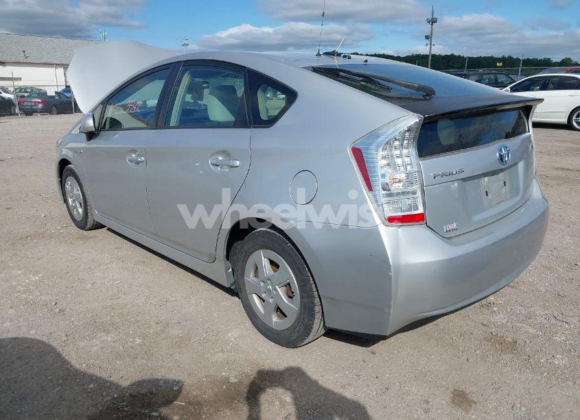 Photo 3 of 2011 Toyota Prius TWO (VIN JTDKN3DU5B1368583)