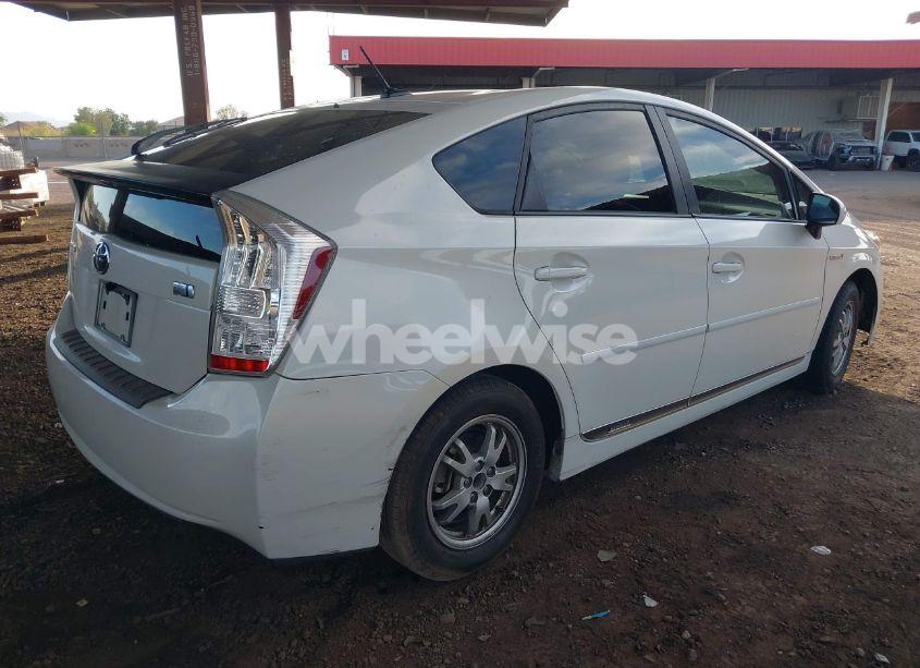 Photo 4 of 2011 Toyota Prius THREE (VIN JTDKN3DU5B1412534)