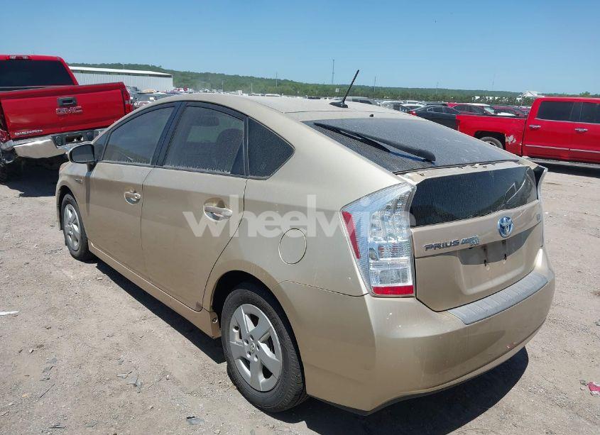 Photo 3 of 2011 Toyota Prius FOUR (VIN JTDKN3DU5B1415255)