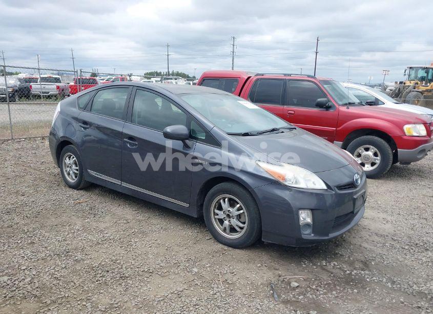 2011 Toyota Prius TWO (VIN JTDKN3DU5B5274096) main photo