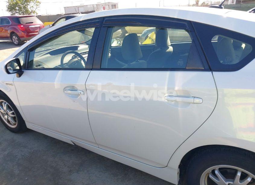 Photo 14 of 2011 Toyota Prius TWO (VIN JTDKN3DU5B5315522)