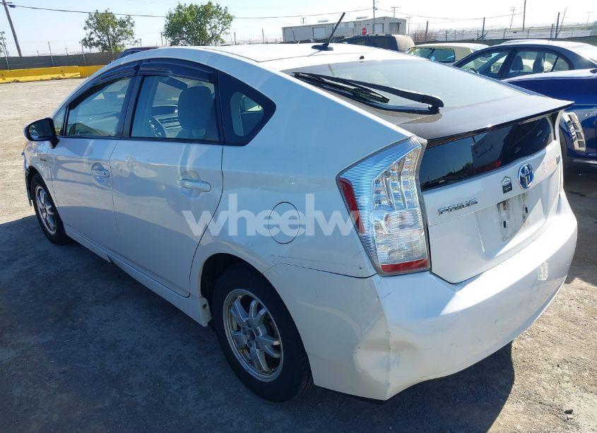 Photo 3 of 2011 Toyota Prius TWO (VIN JTDKN3DU5B5315522)