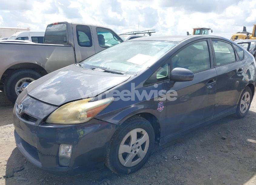 Photo 2 of 2011 Toyota Prius TWO (VIN JTDKN3DU5B5318176)