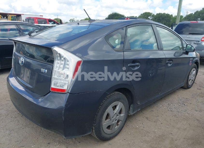 Photo 4 of 2011 Toyota Prius TWO (VIN JTDKN3DU5B5318176)
