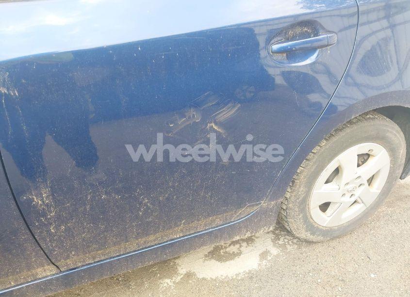 Photo 6 of 2011 Toyota Prius FOUR (VIN JTDKN3DU5B5335656)