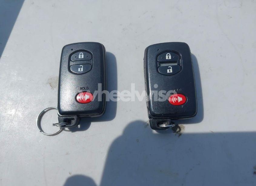 Photo 11 of 2012 Toyota Prius TWO (VIN JTDKN3DU5C1499787)