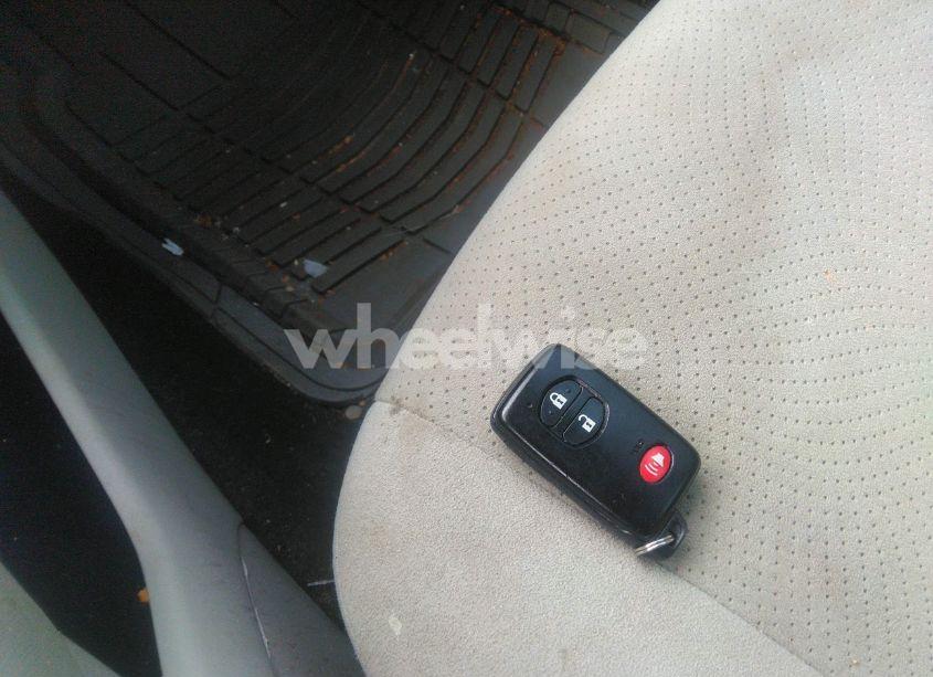 Photo 11 of 2012 Toyota Prius TWO (VIN JTDKN3DU5C1533257)