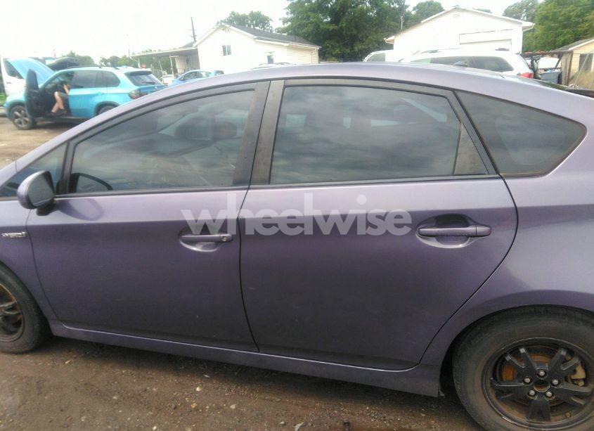 Photo 14 of 2012 Toyota Prius TWO (VIN JTDKN3DU5C1533257)