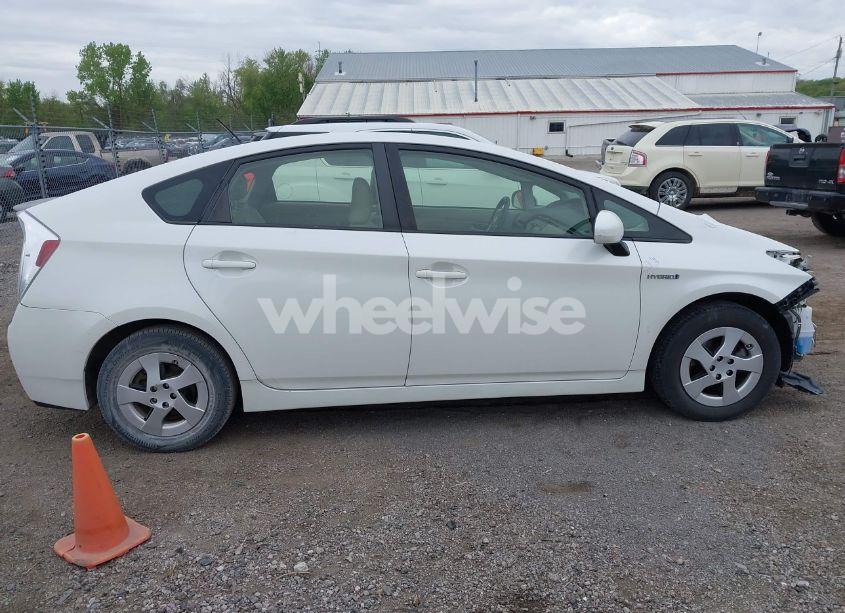 Photo 13 of 2012 Toyota Prius THREE (VIN JTDKN3DU5C5503961)