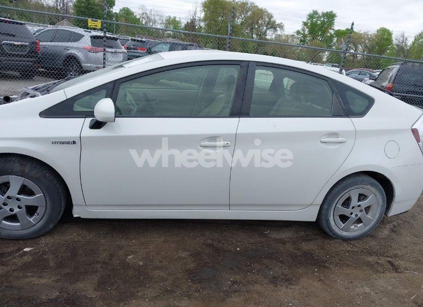 Photo 14 of 2012 Toyota Prius THREE (VIN JTDKN3DU5C5503961)