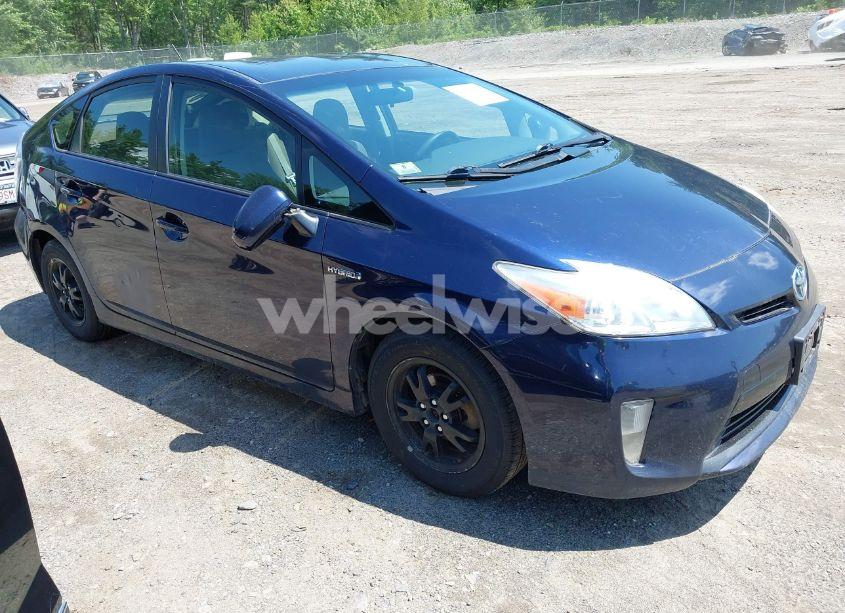 2013 Toyota Prius TWO (VIN JTDKN3DU5D0340274) main photo