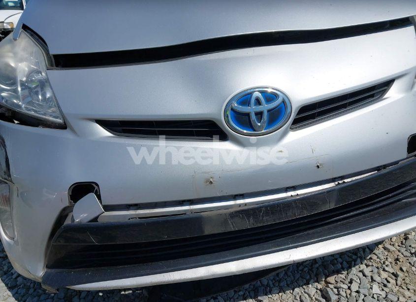 Photo 22 of 2013 Toyota Prius TWO (VIN JTDKN3DU5D0349587)