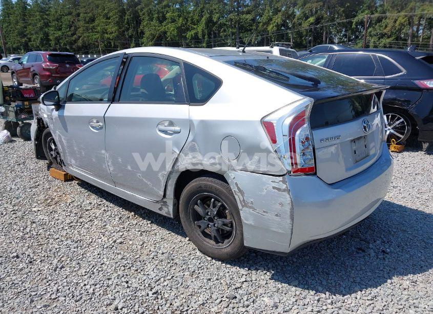 Photo 3 of 2013 Toyota Prius TWO (VIN JTDKN3DU5D0349587)