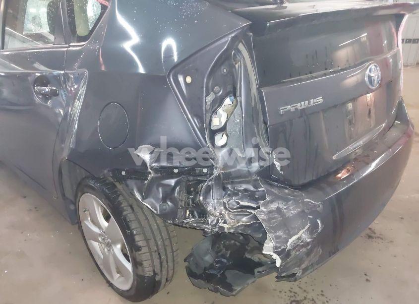 Photo 6 of 2013 Toyota Prius FIVE (VIN JTDKN3DU5D1646689)