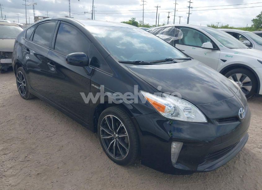 2013 Toyota Prius TWO (VIN JTDKN3DU5D5576149) main photo