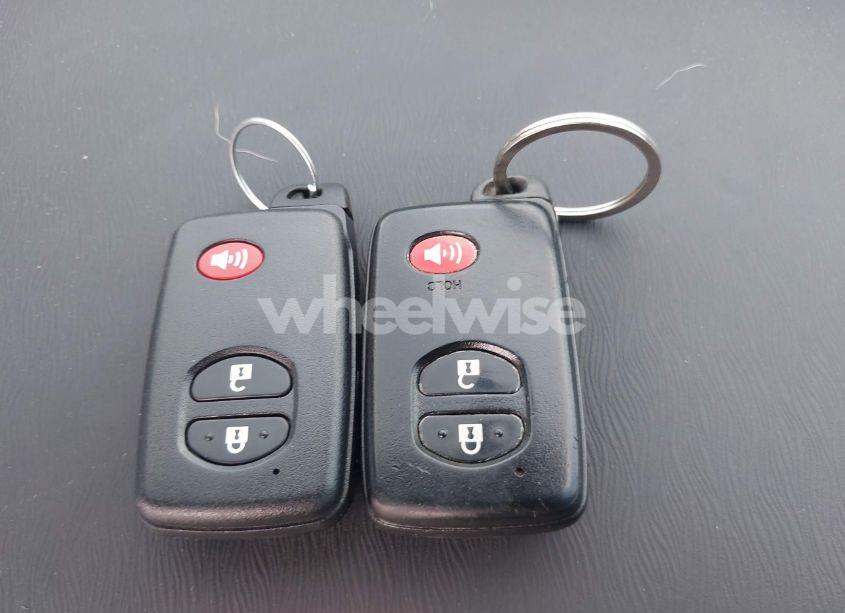 Photo 11 of 2013 Toyota Prius TWO (VIN JTDKN3DU5D5576149)