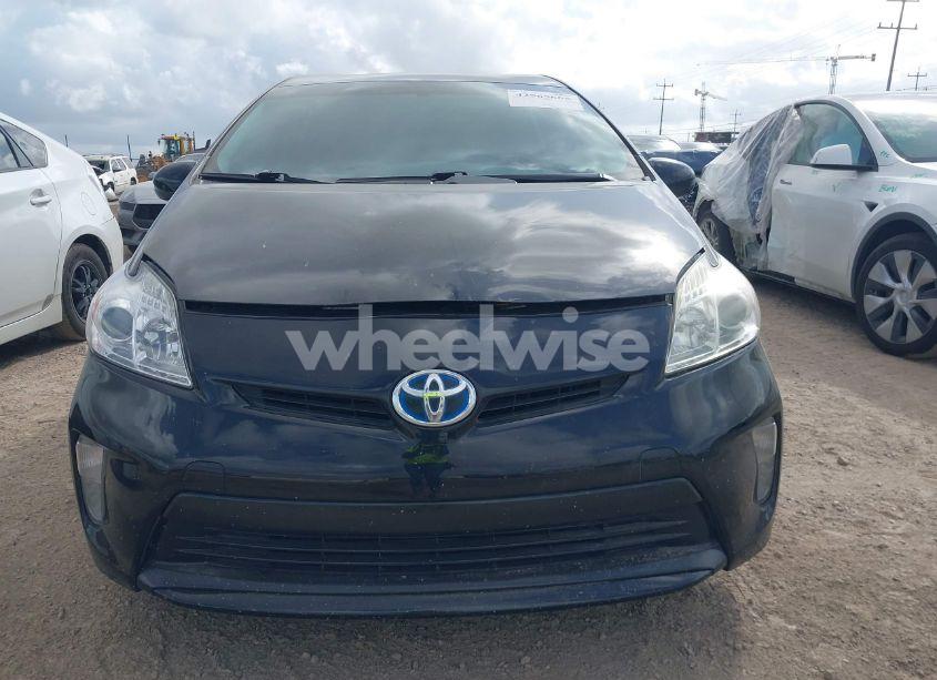 Photo 6 of 2013 Toyota Prius TWO (VIN JTDKN3DU5D5576149)