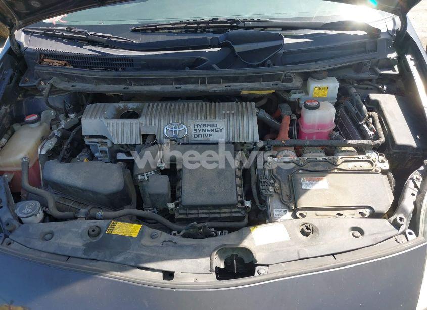 Photo 10 of 2014 Toyota Prius TWO (VIN JTDKN3DU5E0389363)