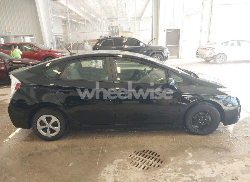 Photo 14 of 2014 Toyota Prius (VIN JTDKN3DU5E0390822)
