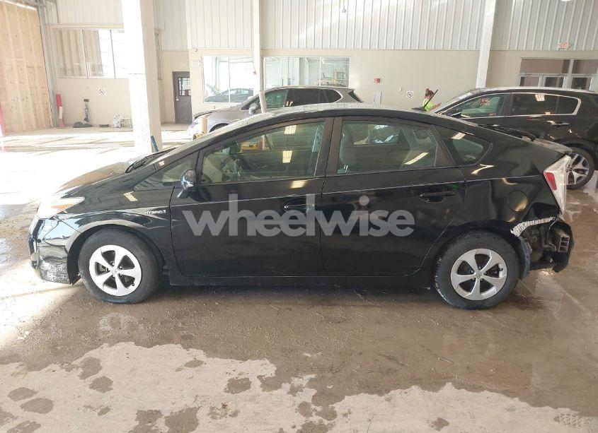 Photo 15 of 2014 Toyota Prius (VIN JTDKN3DU5E0390822)