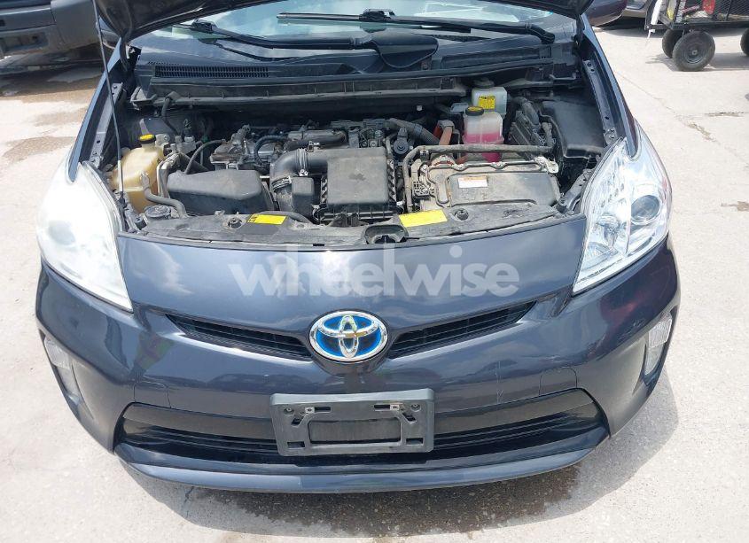 Photo 10 of 2014 Toyota Prius FIVE/FOUR/THREE/TWO (VIN JTDKN3DU5E1739326)