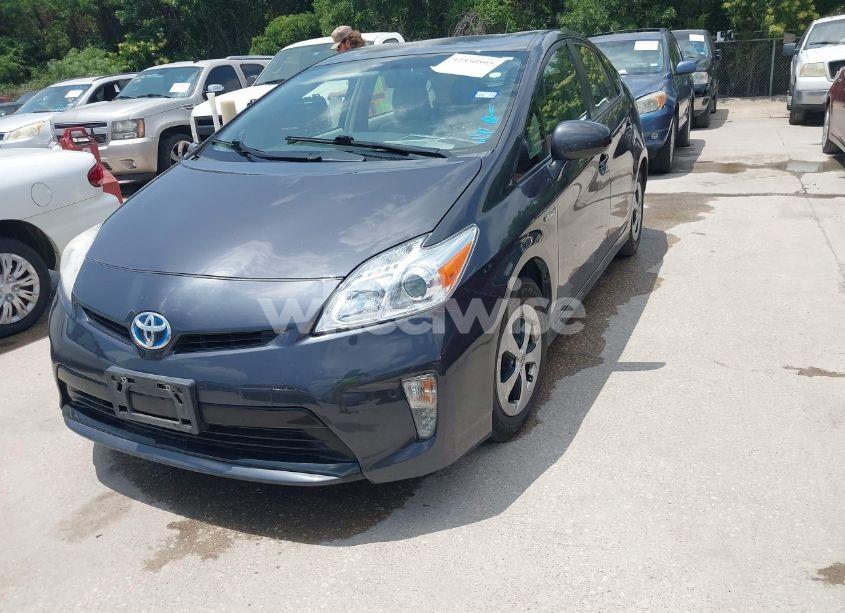 Photo 2 of 2014 Toyota Prius FIVE/FOUR/THREE/TWO (VIN JTDKN3DU5E1739326)